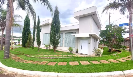 Casa em Condomínio 4 dormitórios à venda Jardim Cristina Botucatu/SP