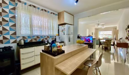 Casa 3 quartos em Ponta da Praia - Santos - SP
