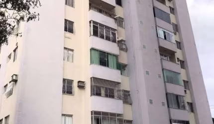 Apartamento em Centro  -  Campos dos Goytacazes