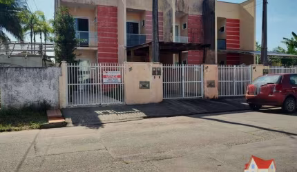 Sobrado Geminado C/84 m2 C/02 Salas +Sacada+Vaga de Garagem No Bairro Espinheiros!