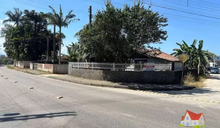 Terreno de Esquina C/562 m2 + Residencias No Bairro Vila Cubatao !