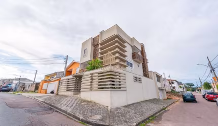 Sobrado com piscina no Uberaba