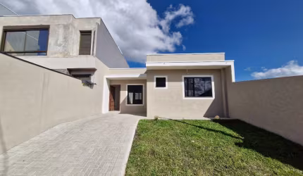 Casa com piscina condomínio fechado colombo