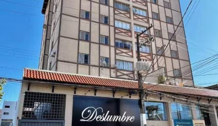 Apartamento com 3 dormitórios à venda, 76 m² por R$ 360.000 - Centro - Rolândia/PR