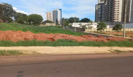 TERRENO EM RUA COMERCIAL - ESQUINA - VILA AVIAÇÃO