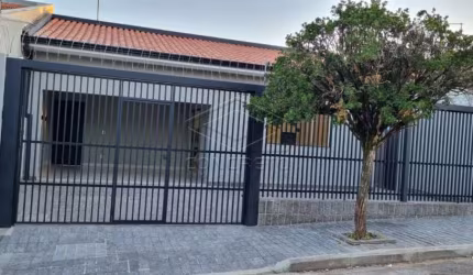 Linda residência na Vila Paraíso
