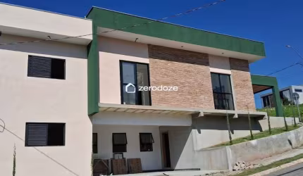 Casa em Condomínio no Residencial Mantiqueira em São José dos Campos