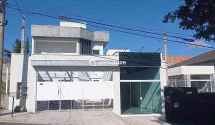 Sobrado no Loteamento Vila Branca em Jacareí