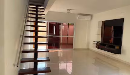 Casa com 3 dormitórios à venda, 270 m² por R$ 880.000,00 - Ayat 2 - Uberaba/MG