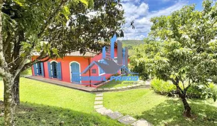 Casa para Locação em Atibaia, Clube da Montanha, 3 dormitórios, 2 suítes, 3 banheiros, 6 vagas
