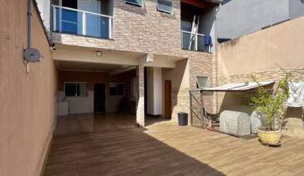 Casa para Venda em Atibaia, Nova Atibaia, 2 dormitórios, 2 suítes, 4 banheiros, 4 vagas