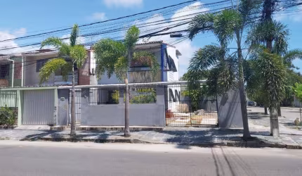 CASA DUPLEX EM BAIRRO NOVO
