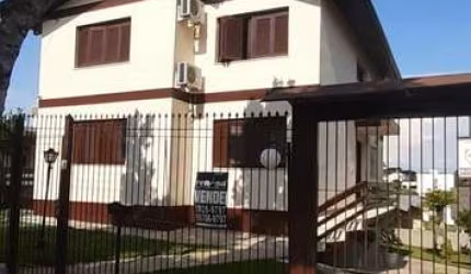 Excelente Casa Alto Padrão no Petrópolis