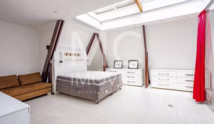 Cobertura Triplex com 195.0 m², à venda no bairro Batel.