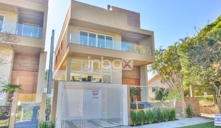 Casa em condomínio fechado com 3 quartos à venda na Rua Coroados, 675, Vila Assunção, Porto Alegre, 270 m2 por R$ 1.960.000