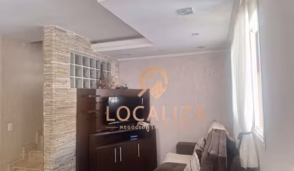 Casa em Condomínio à Venda em São José dos Campos-SP - 3 Quartos, 2 Suítes, 2 Salas, 4 Banheiros, 2 Vagas - Cidade Morumbi