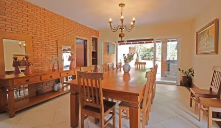 Casa com 5 quartos, 392m², à venda em Campinas, Vila Brandina