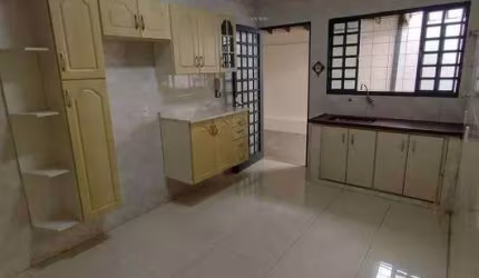 Casa com 4 quartos, 140m², à venda em Campinas, Vila São Bento
