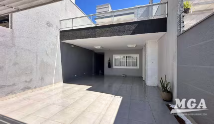 Sobrado com 3 dormitórios à venda, 205 m² por R$ 850.000,00 - Jardim Panorama II - Foz do Iguaçu/PR