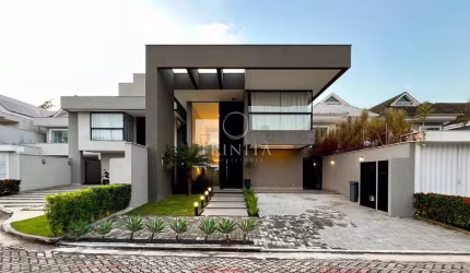 CASA CONTEMPORÂNEA DUPLEX, DECORADA E MOBILIADA - 4 SUÍTES.