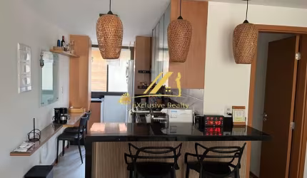 Village em Itacimirim, finamente decorado e mobiliado. Condomínio Eko Itacimirim na Ilha do Meio. 2 suítes, com lavabo e varanda. 65,80m2.