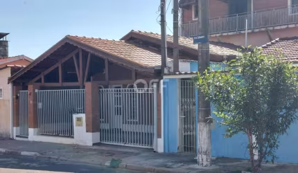 Casa com 4 quartos à venda na Rua Calhandra, 90, Vila Padre Manoel de Nóbrega, Campinas, 153 m2 por R$ 500.000