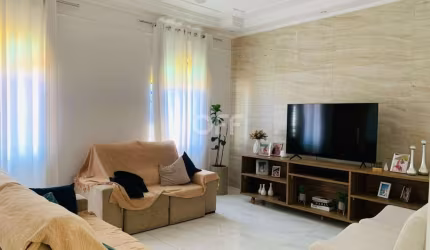 Casa com 3 quartos para alugar na Rua Cyrênia Arruda Camargo, 190, Parque São Quirino, Campinas, 216 m2 por R$ 4.200