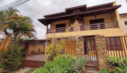 Casa à venda em Valinhos, Parque Terranova, com 4 quartos, com 338 m²