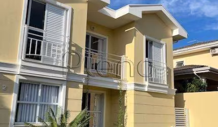 Casa à venda com 3 suítes no Parque Taquaral, Campinas.