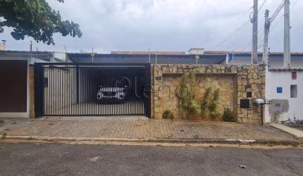 Casa à venda com 3 quartos no Jardim Guarani, Campinas.