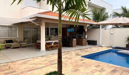 Sobrado à venda em Paulínia, Residencial Terras do Fontánario, com 3 suítes, com 230 m²