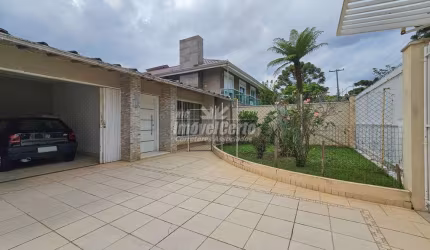 Casa com 3 quartos à venda na Rua Tenente Ricardo Kirch, Jardim das Américas, Curitiba, 280 m2 por R$ 1.180.000