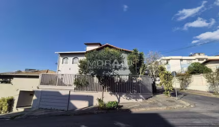 Casa 5 Quartos, Suíte, 2 Vagas no Bairro Ouro Preto
