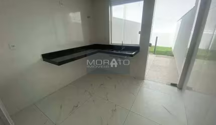 Casa Geminada entrada individual 2 quartos 2 suítes e 2 vagas no bairro Santa Branca.