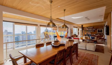 Cobertura Duplex no Água Verde com terraço 480m²