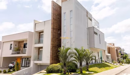 Casa em Condomínio mobiliada - no Uberaba