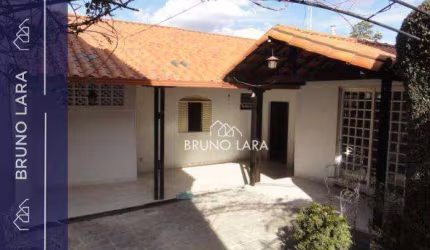 Casa com 5 dormitórios para alugar, 100 m² por R$ 3.516,66/mês - Centro - Igarapé/MG