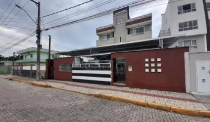 APARTAMENTO, 02 DORMITÓRIOS, SEMI MOBILIADO, NO CENTRO, NAVEGANTES!