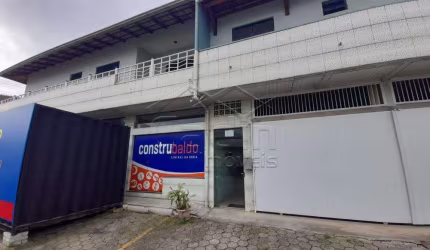 APARTAMENTO PARA ALUGAR, R$ 3.000,00 BAIRRO GRAVATÁ NAVEGANTES/SC.