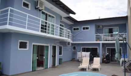 CASA 4 DORMITÓRIOS - MEIA PRAIA - NAVEGANTES