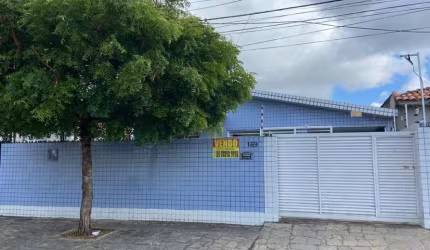 Imperdível! Casa à venda em João Pessoa-PB, bairro Ernesto Geisel, 3 quartos, 2 suítes, 1 sala, 1 banheiro, 1 vaga, 160m².