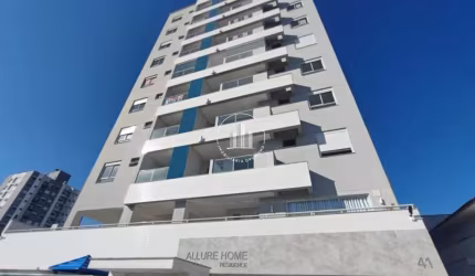 Apartamento em Barreiros - São José