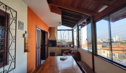 Casa 3 Dormitórios