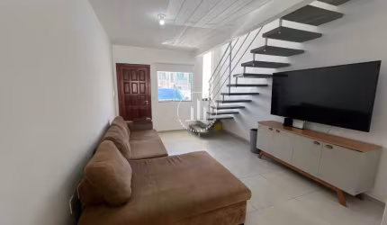 Sobrado Geminado 76m² com 2 Quartos e Suítes na Serraria