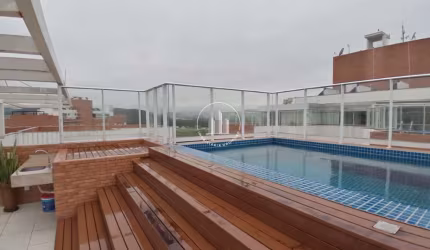 Cobertura com Piscina e 3 Quartos e Suíte na Pedra Branca