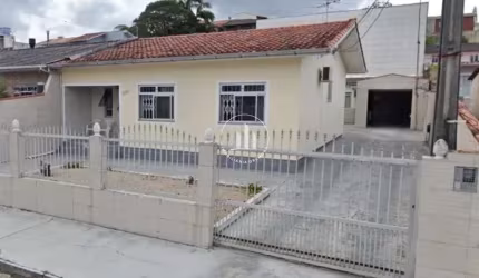 Casa 5 Quartos com 1 Suíte e 140m² - Areias