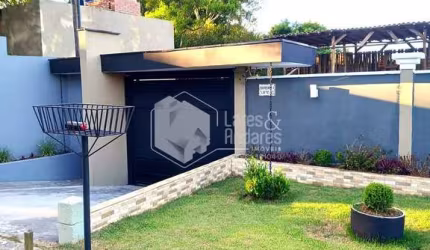 CASA DE CAMPO EM COND COM 720 m² 3 DORM 2 SALAS SENDO DUAS CASAS, PISCINA E CHURRASQUEIRA COM 5 VAG