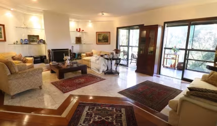 Apartamento tipo para venda com 3 quartos, sendo 1 suíte, 200m²