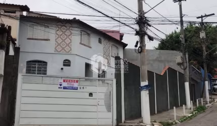 Casa de vila para venda com 3 quartos, sendo 1 suíte, 101m²