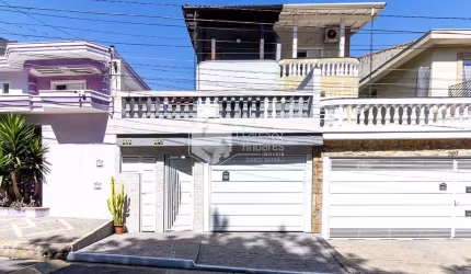 Sobrado para venda com 4 quartos, sendo 1 suíte, 172m²